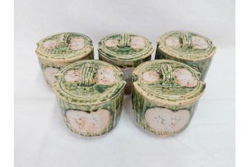 土岐市指定重要無形文化財　永江港史　市の沢窯　織部よばなし　深みのある色味と洗練された意匠が目を惹く蓋碗5客セット(蓋向付、織部焼、和食器、共箱付き)(R-070865)
