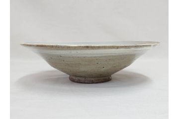 小林東五　對州窯　刷毛目(はけめ)　約22cm　7寸　上品な和の趣溢れる平皿(深皿、和皿、和食器、七寸、共箱付き)(R-070866)