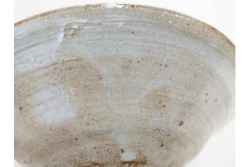 小林東五　對州窯　刷毛目(はけめ)　約22cm　7寸　上品な和の趣溢れる平皿(深皿、和皿、和食器、七寸、共箱付き)(R-070866)