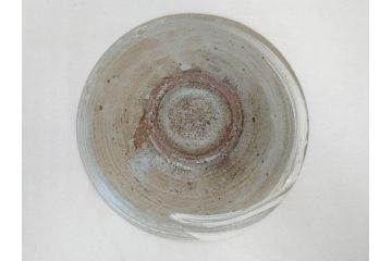 小林東五　對州窯　刷毛目(はけめ)　約22cm　7寸　上品な和の趣溢れる平皿(深皿、和皿、和食器、七寸、共箱付き)(R-070866)