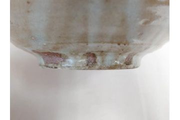 小林東五　對州窯　刷毛目(はけめ)　約21cm　6.9寸　上品な和の趣溢れる平皿(深皿、和皿、和食器、六寸九分、共箱付き)(R-070867)
