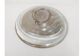 小林東五　對州窯　刷毛目(はけめ)　約21cm　6.9寸　上品な和の趣溢れる平皿(深皿、和皿、和食器、六寸九分、共箱付き)(R-070867)