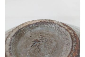 小林東五　對州窯　刷毛目(はけめ)　約21cm　6.9寸　上品な和の趣溢れる平皿(深皿、和皿、和食器、六寸九分、共箱付き)(R-070867)