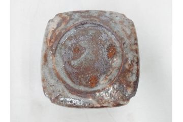 時代物　鼠志野(鼠志埜)　絵柄と色合いが落ち着いた和の雰囲気を醸し出す入隅四方向付5客セット(尾州門戸家伝来、美濃焼、和食器、共箱付き)(R-070870)