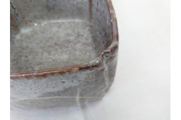 時代物　鼠志野(鼠志埜)　絵柄と色合いが落ち着いた和の雰囲気を醸し出す入隅四方向付5客セット(尾州門戸家伝来、美濃焼、和食器、共箱付き)(R-070870)