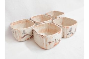 時代物　絵志野(絵志埜)　金継ぎ　優しい色合いが親しみを感じる入隅四方向付5客セット(尾州門戸家伝来、美濃焼、和食器、共箱付き)(R-070871)