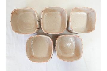 時代物　絵志野(絵志埜)　金継ぎ　優しい色合いが親しみを感じる入隅四方向付5客セット(尾州門戸家伝来、美濃焼、和食器、共箱付き)(R-070871)