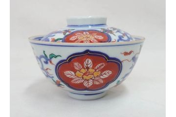 明治期　九谷焼　色絵　龍文　約11cm　3.6寸　食卓を鮮やかに演出する蓋付き茶碗4客セット(三寸六分、和食器)(R-070874)
