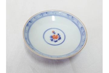 明治期　九谷焼　色絵　龍文　約11cm　3.6寸　食卓を鮮やかに演出する蓋付き茶碗4客セット(三寸六分、和食器)(R-070874)
