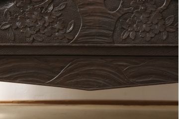 和製アンティーク　伝統工芸　総無垢材　希少な古い時代の軽井沢彫りチェスト(和たんす、引き出し、衣装箪笥、整理箪笥、収納箪笥)(R-070910)