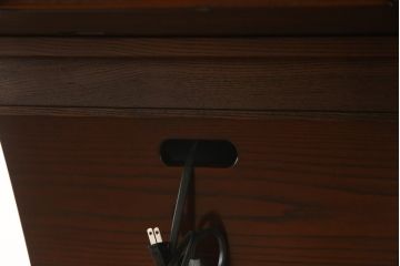 中古　高級品!!　岩手県認定伝統工芸品　南部箪笥　重厚感のある佇まいでお部屋の主役におすすめ!!　欅(ケヤキ)材の大きな囲炉裏テーブルとサイドテーブルのセット(木製火鉢、ダイニングテーブル、食卓、4人掛け、6人掛け、エンドテーブル)(定価約150万円)(R-070915)
