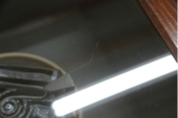 中古　高級品!!　岩手県認定伝統工芸品　南部箪笥　重厚感のある佇まいでお部屋の主役におすすめ!!　欅(ケヤキ)材の大きな囲炉裏テーブルとサイドテーブルのセット(木製火鉢、ダイニングテーブル、食卓、4人掛け、6人掛け、エンドテーブル)(定価約150万円)(R-070915)