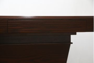 中古　高級品!!　岩手県認定伝統工芸品　南部箪笥　重厚感のある佇まいでお部屋の主役におすすめ!!　欅(ケヤキ)材の大きな囲炉裏テーブルとサイドテーブルのセット(木製火鉢、ダイニングテーブル、食卓、4人掛け、6人掛け、エンドテーブル)(定価約150万円)(R-070915)