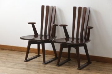 中古　高級品!!　岩手県認定伝統工芸品　南部箪笥　欅(ケヤキ)材　美術品のような佇まいが目を惹くスピンチェア2脚セット(回転椅子、板座チェア、アームチェア、ダイニングチェア、椅子、イス)(定価1脚約12万円)(R-070916)