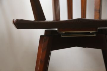 中古　高級品!!　岩手県認定伝統工芸品　南部箪笥　欅(ケヤキ)材　美術品のような佇まいが目を惹くスピンチェア4脚セット(回転椅子、板座チェア、アームチェア、ダイニングチェア、椅子、イス)(定価1脚約12万円)(R-070917)