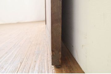 アンティーク建具　欅(ケヤキ)材　懐かしい雰囲気漂う一枚板の板戸窓1枚(引き戸)(R-070918)