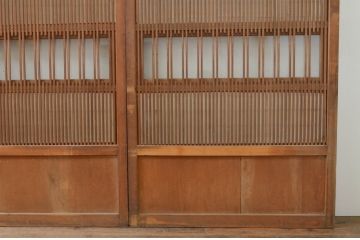 アンティーク建具　上品な佇まいが魅力の裏障子付き格子戸4枚セット(引き戸、障子戸、ガラス帯戸)(R-070927)