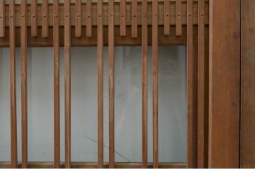 アンティーク建具　上品な佇まいが魅力の裏障子付き格子戸4枚セット(引き戸、障子戸、ガラス帯戸)(R-070927)