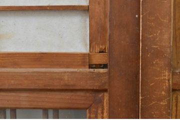 アンティーク建具　上品な佇まいが魅力の裏障子付き格子戸4枚セット(引き戸、障子戸、ガラス帯戸)(R-070927)