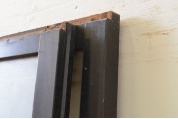 アンティーク建具　富山産　漆塗り　和モダンな空間作りにおすすめの上質な幅広ガラス戸2枚セット(引き戸、ガラス戸)(R-070929)
