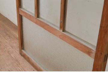 アンティーク建具　どこか懐かしい雰囲気漂う幅狭ガラス戸1枚(引き戸)(R-070936)