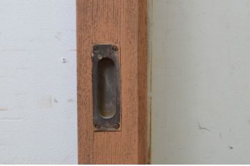 アンティーク建具　ペイント仕上げ限定　上手物!!　大正ロマンの雰囲気漂う古いナラ材のガラス戸2枚セット(引き戸)(R-070943)