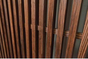 アンティーク建具　上手物!!　和モダンな空間づくりにおすすめの荒格子戸2枚セット(引き戸)(R-070944)