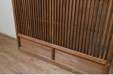 アンティーク建具　上手物!!　和モダンな空間づくりにおすすめの荒格子戸2枚セット(引き戸)(R-070944)