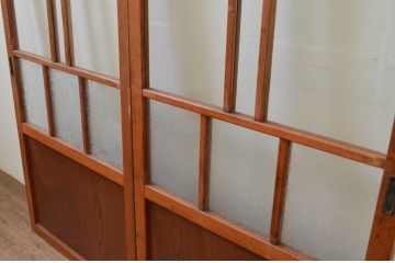 アンティーク建具　大正ロマン　ノスタルジックな雰囲気を演出する幅狭ガラス戸2枚セット(引き戸)(R-070953)