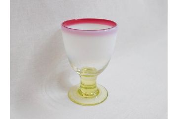 明治〜大正期　当時物　棗型(なつめ形)　可愛らしい色合いがおしゃれな雰囲気溢れる三色氷コップ(ウランガラス、グラス、和ガラス、乳白ぼかし)(R-070957)