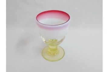 明治〜大正期　当時物　棗型(なつめ形)　可愛らしい色合いがおしゃれな雰囲気溢れる三色氷コップ(ウランガラス、グラス、和ガラス、乳白ぼかし)(R-070958)