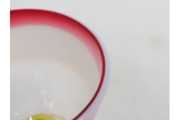 明治〜大正期　当時物　棗型(なつめ形)　可愛らしい色合いがおしゃれな雰囲気溢れる三色氷コップ(ウランガラス、グラス、和ガラス、乳白ぼかし)(R-070958)