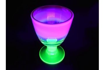 明治〜大正期　当時物　棗型(なつめ形)　可愛らしい色合いがおしゃれな雰囲気溢れる三色氷コップ(ウランガラス、グラス、和ガラス、乳白ぼかし)(R-070958)
