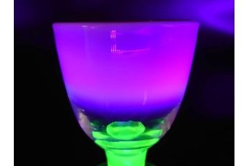 明治〜大正期　当時物　棗型(なつめ形)　可愛らしい色合いがおしゃれな雰囲気溢れる三色氷コップ(ウランガラス、グラス、和ガラス、乳白ぼかし)(R-070958)