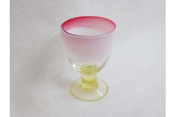明治〜大正期　当時物　棗型(なつめ形)　可愛らしい色合いがおしゃれな雰囲気溢れる三色氷コップ(ウランガラス、グラス、和ガラス、乳白ぼかし)(R-070959)