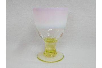 明治〜大正期　当時物　棗型(なつめ形)　可愛らしい色合いがおしゃれな雰囲気溢れる三色氷コップ(ウランガラス、グラス、和ガラス、乳白ぼかし)(R-070959)