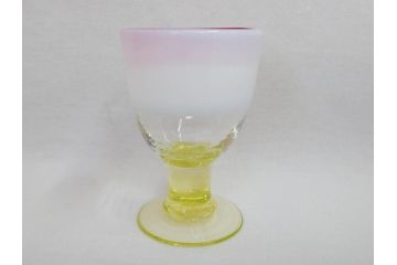 明治〜大正期　当時物　棗型(なつめ形)　可愛らしい色合いがおしゃれな雰囲気溢れる三色氷コップ(ウランガラス、グラス、和ガラス、乳白ぼかし)(R-070959)