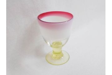 明治〜大正期　当時物　棗型(なつめ形)　可愛らしい色合いがおしゃれな雰囲気溢れる三色氷コップ(ウランガラス、グラス、和ガラス、乳白ぼかし)(R-070960)