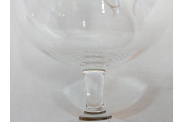 フランス　Baccarat　オールドバカラ　ブドウ模様　金彩　Armagnac　アルマニャック　ブランデー　ゴールドのデザインが高級感を高めるグラス2客セット(葡萄、ぶどう、ワイン、冷酒、梅酒、フルレッドクリスタルガラス)(R-070961)