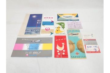 昭和レトロ　日本航空　国内　国際線　航空路図　パンフレット　航空券などのセット(東京、札幌、大阪、福岡、CV-880M、ジェットアロー、JAPAN AIR LINES、JAL、案内、チケット、旅客機、古地図、マップ、ROUTE MAP、運賃時刻表)(R-070962)
