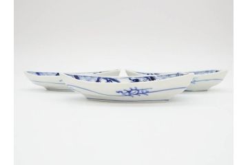 明治〜大正　伊万里　染付　瑞祥堂　約18cm　5.7寸　珍しい形と繊細なデザインが素敵な舟形皿3枚セット(変形皿、和皿、舟型、和食器、五寸七分)(R-070965)