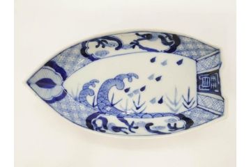 明治〜大正　伊万里　染付　瑞祥堂　約18cm　5.7寸　珍しい形と繊細なデザインが素敵な舟形皿3枚セット(変形皿、和皿、舟型、和食器、五寸七分)(R-070965)