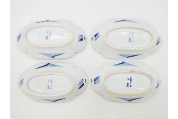 明治〜大正　伊万里　染付　長山文製　跳ね兔図　約19cm　6.2寸　なめらかなフォルムと落ち着いた色味が魅力的な舟形皿4枚セット(舟型、うさぎ、ウサギ、兎、変形皿、和皿、和食器、六寸二分)(R-070966)