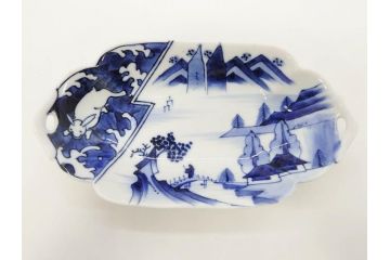 明治〜大正　伊万里　染付　長山文製　跳ね兔図　約19cm　6.2寸　なめらかなフォルムと落ち着いた色味が魅力的な舟形皿4枚セット(舟型、うさぎ、ウサギ、兎、変形皿、和皿、和食器、六寸二分)(R-070966)