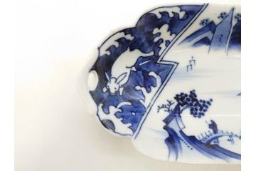 明治〜大正　伊万里　染付　長山文製　跳ね兔図　約19cm　6.2寸　なめらかなフォルムと落ち着いた色味が魅力的な舟形皿4枚セット(舟型、うさぎ、ウサギ、兎、変形皿、和皿、和食器、六寸二分)(R-070966)