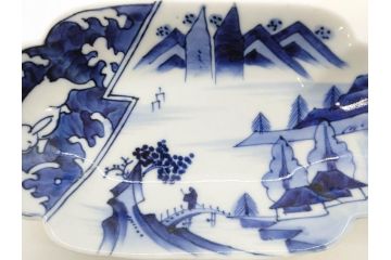 明治〜大正　伊万里　染付　長山文製　跳ね兔図　約19cm　6.2寸　なめらかなフォルムと落ち着いた色味が魅力的な舟形皿4枚セット(舟型、うさぎ、ウサギ、兎、変形皿、和皿、和食器、六寸二分)(R-070966)