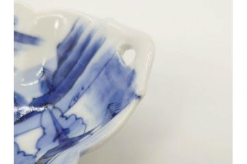 明治〜大正　伊万里　染付　長山文製　跳ね兔図　約19cm　6.2寸　なめらかなフォルムと落ち着いた色味が魅力的な舟形皿4枚セット(舟型、うさぎ、ウサギ、兎、変形皿、和皿、和食器、六寸二分)(R-070966)
