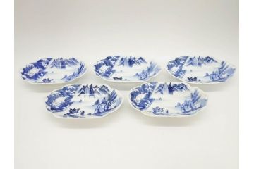 明治〜大正　伊万里　染付　長山文製　跳ね兔図　約19cm　6.2寸　なめらかなフォルムと落ち着いた色味が魅力的な舟形皿5枚セット(舟型、うさぎ、ウサギ、兎、変形皿、和皿、和食器、六寸二分)(R-070967)