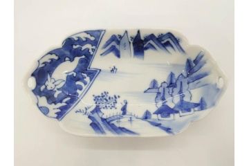 明治〜大正　伊万里　染付　長山文製　跳ね兔図　約19cm　6.2寸　なめらかなフォルムと落ち着いた色味が魅力的な舟形皿5枚セット(舟型、うさぎ、ウサギ、兎、変形皿、和皿、和食器、六寸二分)(R-070967)