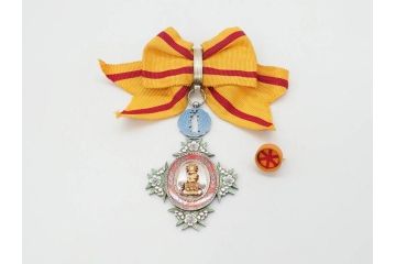 稀少　勲六等宝冠章(宝冠波光章)　略綬　勲章(正章、略章、ケース付き)(R-070970)